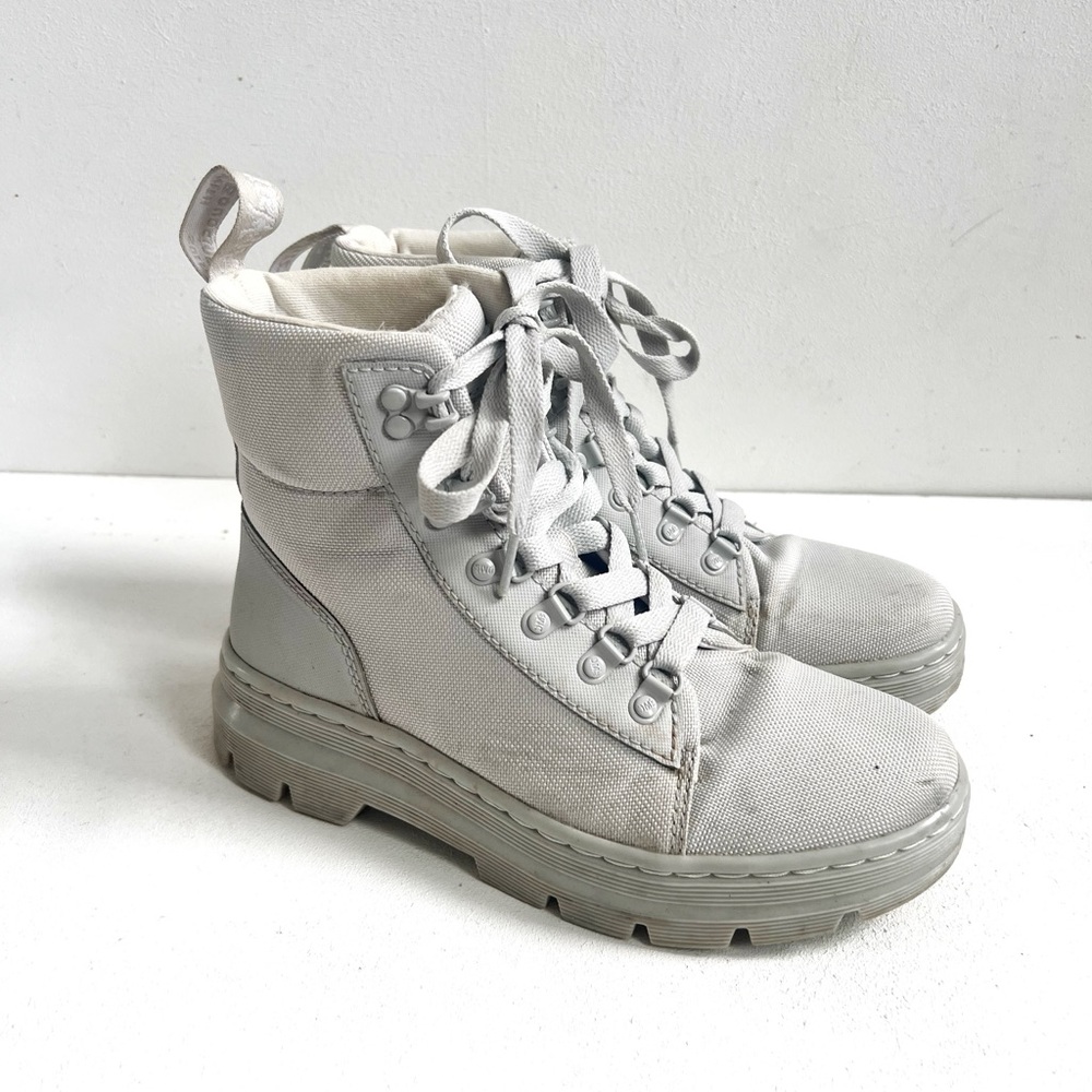 Dr. Martens | Combs Light Gray Lace-Up Boots